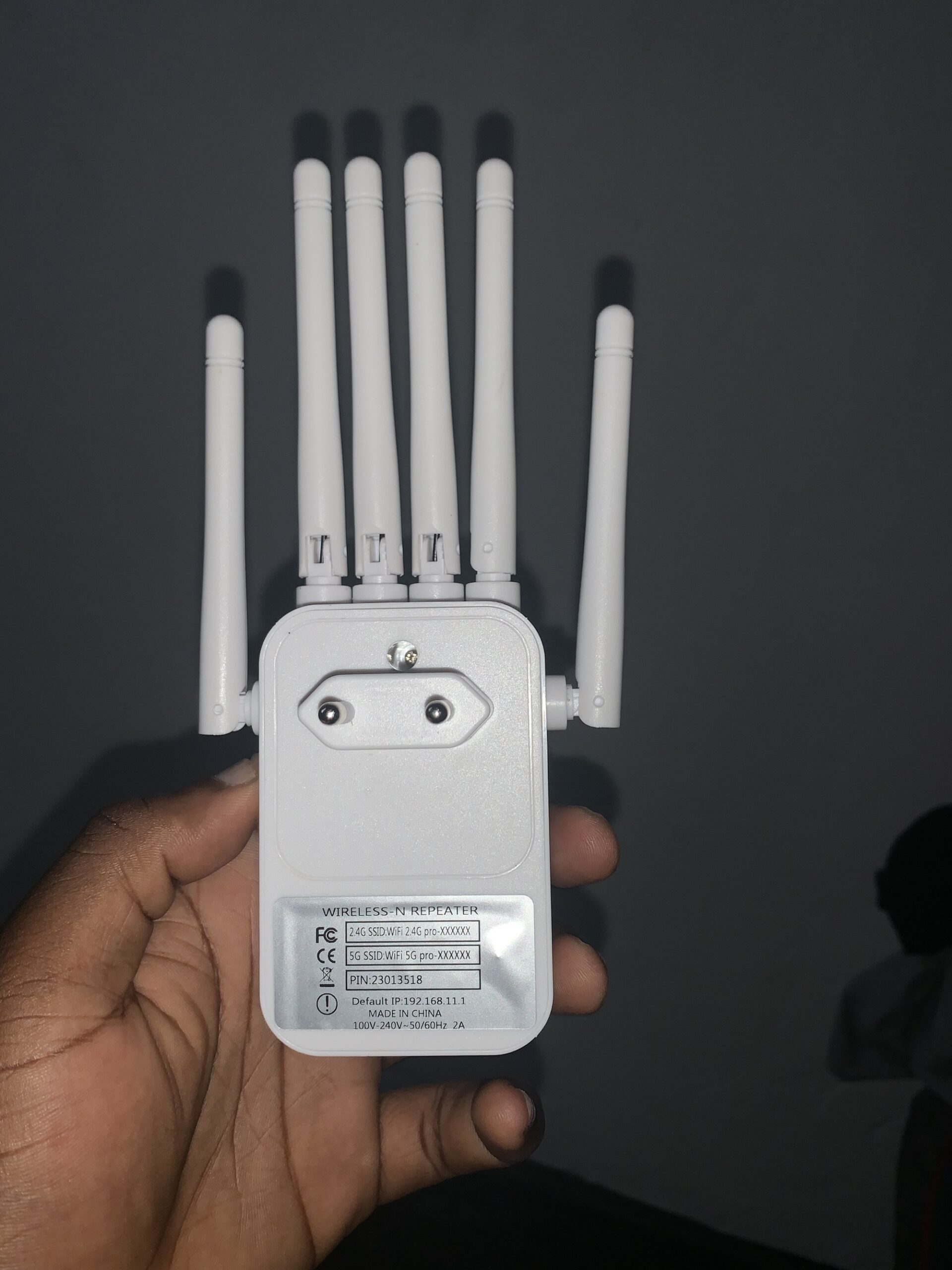6 Antenna Wi-Fi Repeater - Image 4